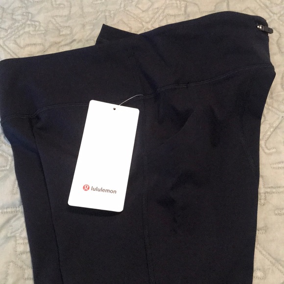 Lululemon crop pants - Picture 4 of 4